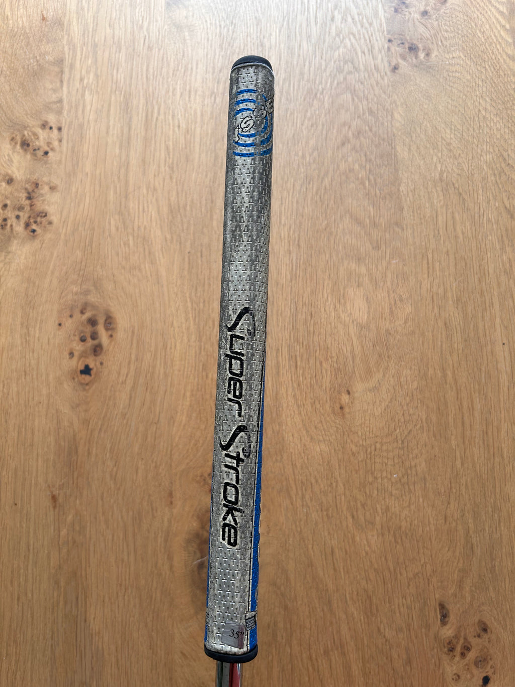 Odyssey Works Versa 7 Tank Putter 35" | gut