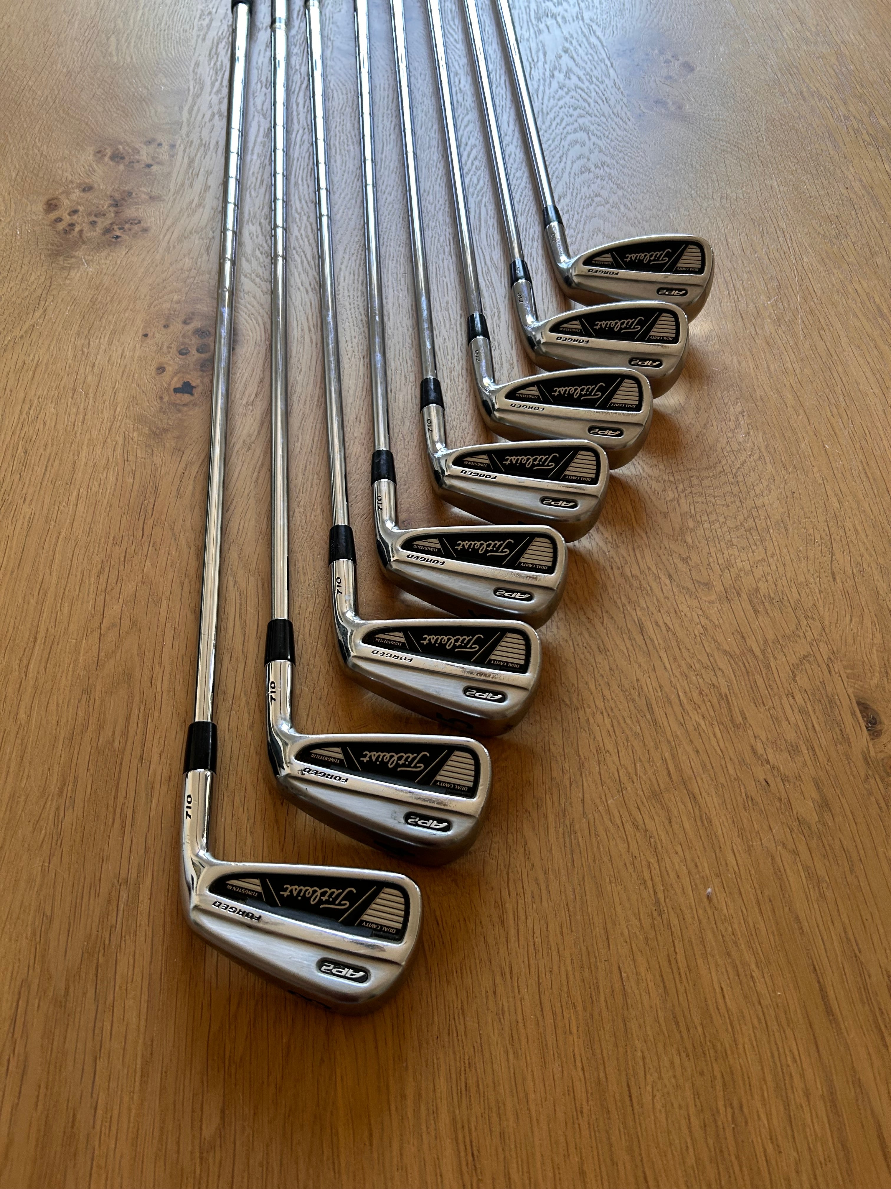 Titleist AP2 710 Forged Eisensatz (3–PW) | gut